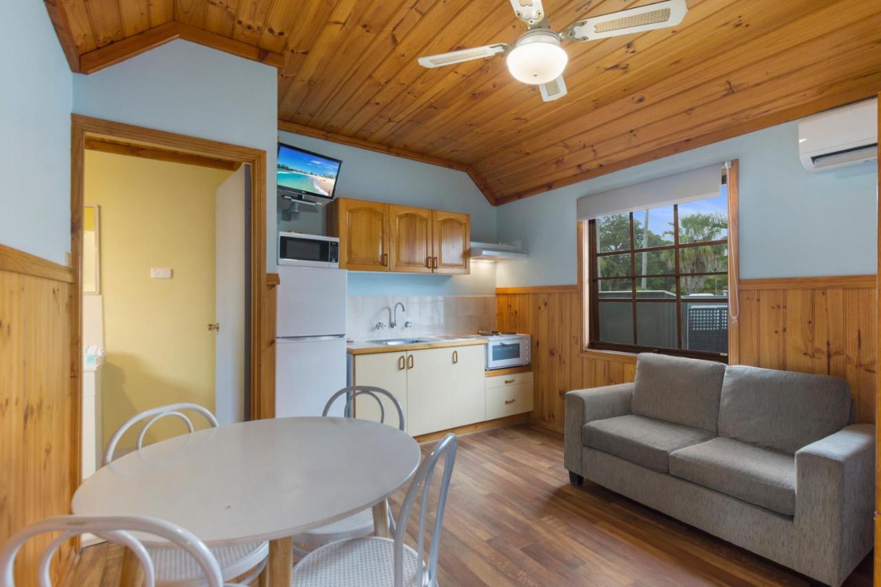 Tabourie Lake Wairo Beach Holiday Park מראה חיצוני תמונה